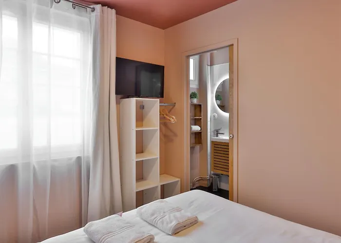 Le Chic & Raffine - Terrasse & Climatise Lejlighed *